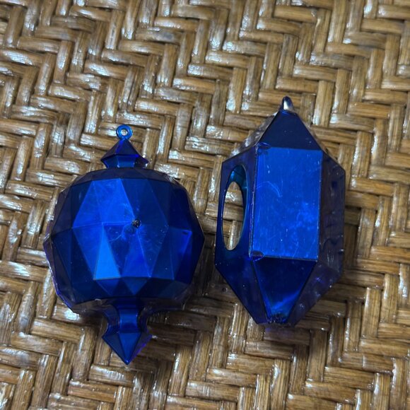 Vintage Jewel Bright Blue Faceted Plastic Ornaments With Festive  Set Of 2 - Picture 5 of 9